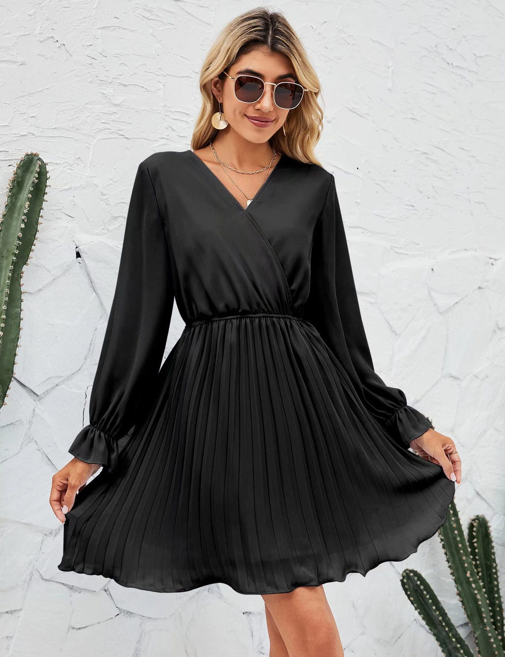 Vestido corto informal plisado de manga larga con escote en V para mujer, ideal para invitadas de boda