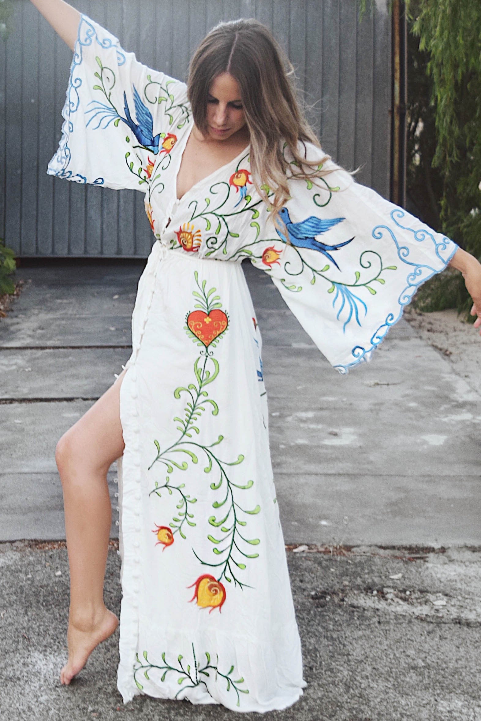 Women Spring Summer Bohemian Flower Embroidery Hollow Tassel Decoration Vintage Style Goddess Long Dress