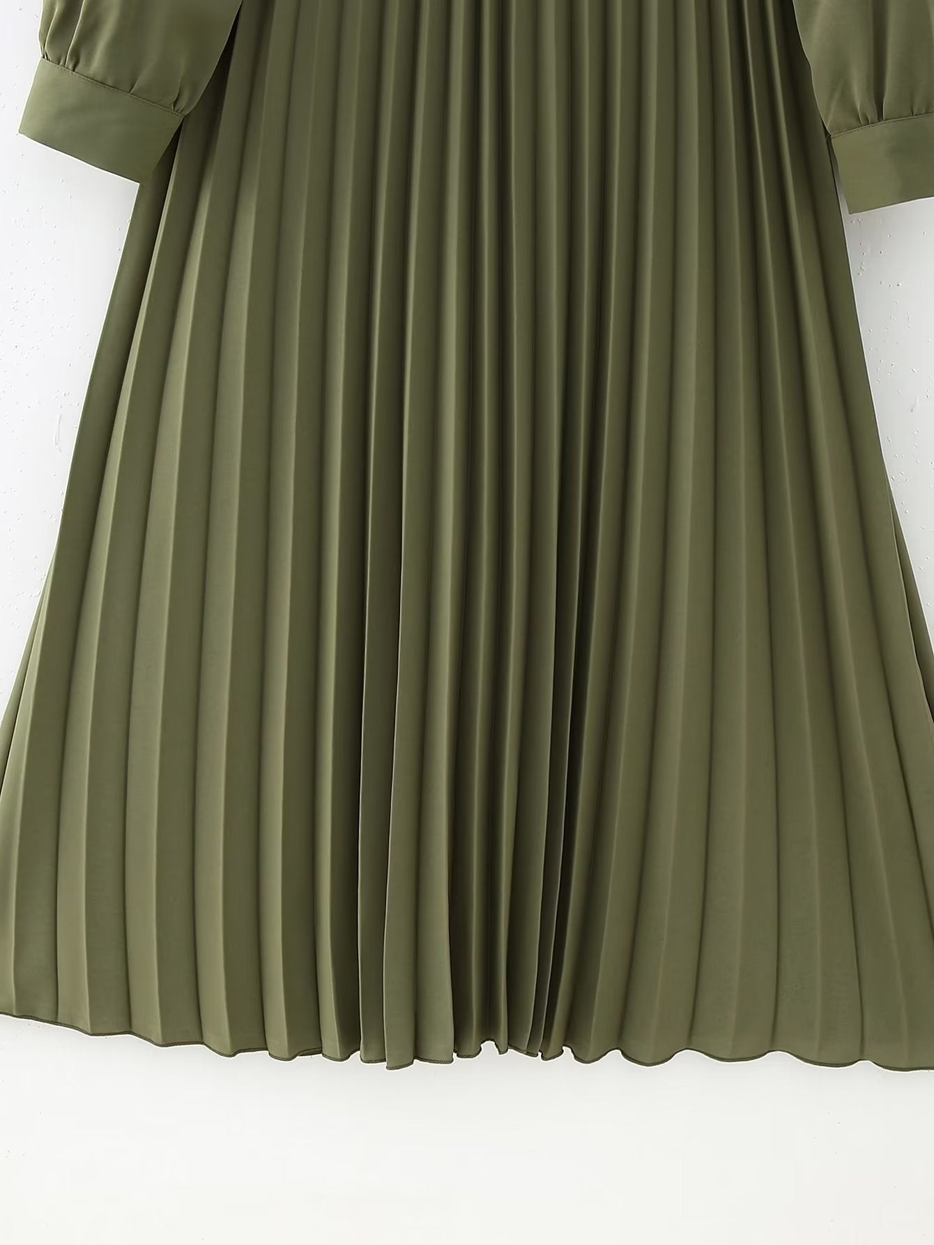 Robe plissée à col en V et ceinture pour femme - Collection Hiver