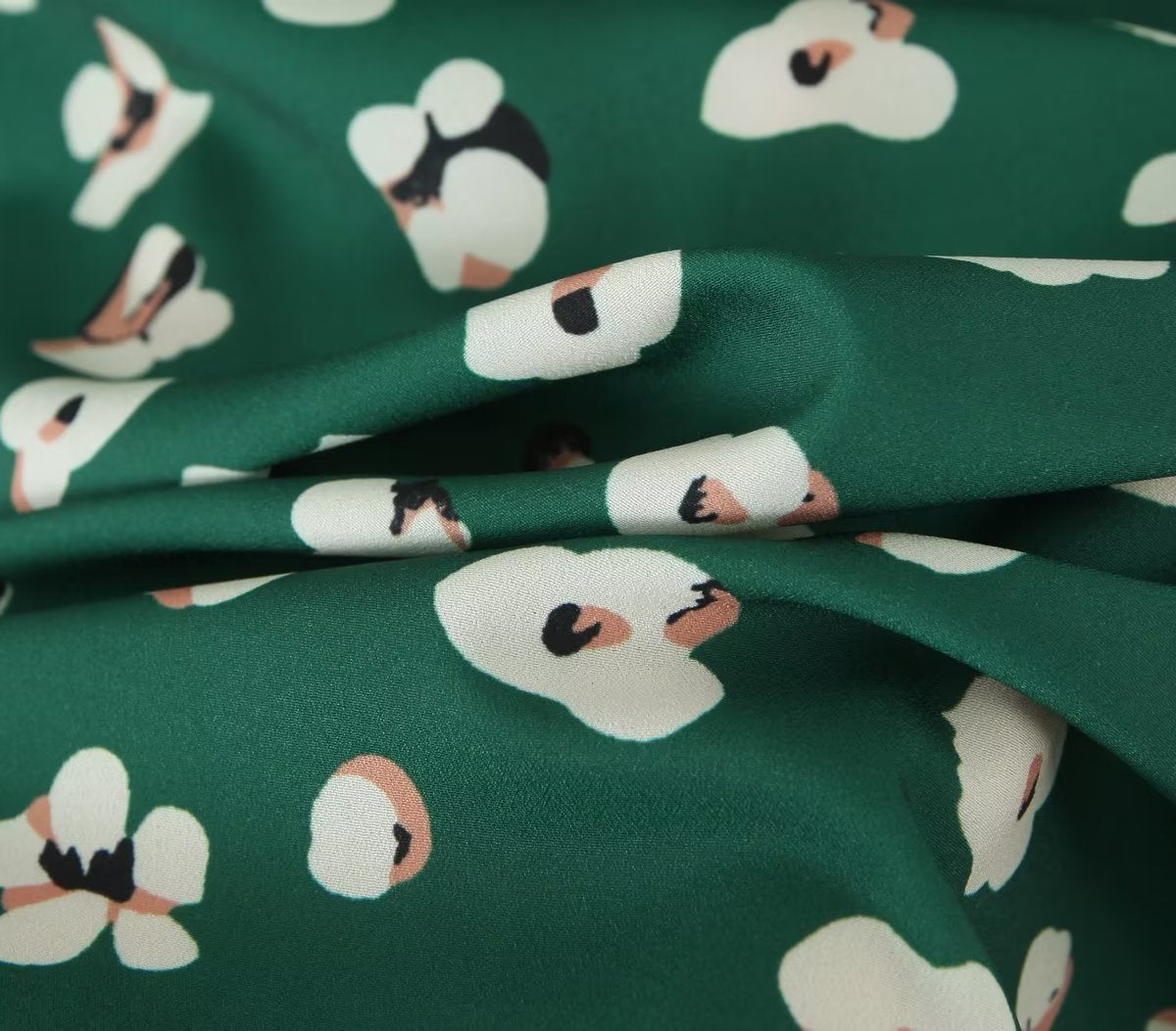Robe verte scintillante à manches courtes pour femme, coupe ajustée, col en V, idéale pour une pause thé.