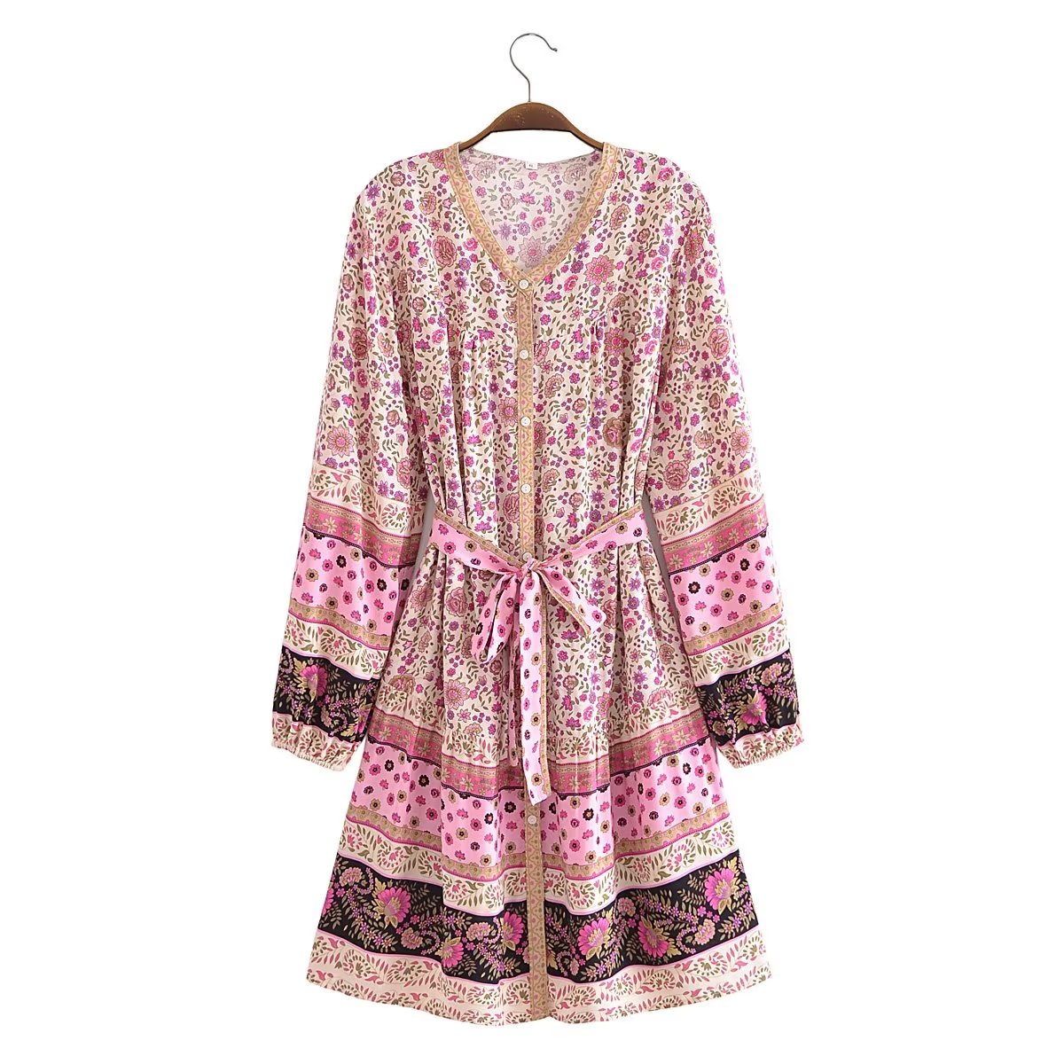 Robe ample mi-longue à taille haute et motif floral en filigrane