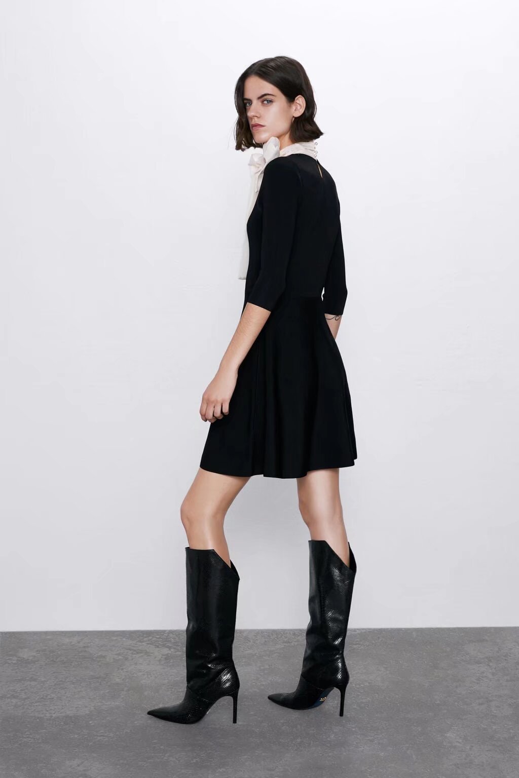 Winter Women Clothing Bowknot Decorative Stitching Dress