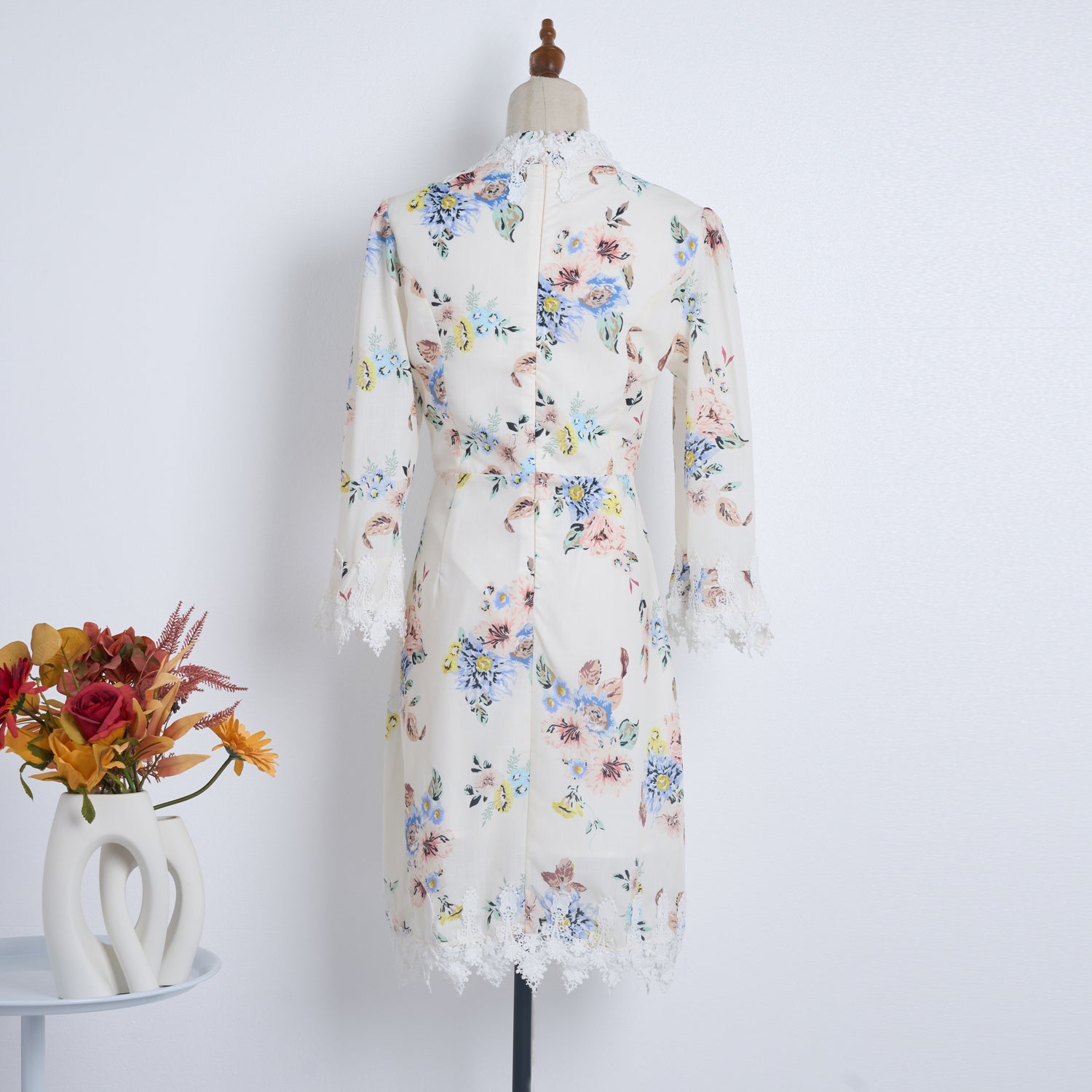 Spring Summer Heavy Industry Stitching Lace Single Breasted Stand Collar Horn Sleeve Printed Dress Short