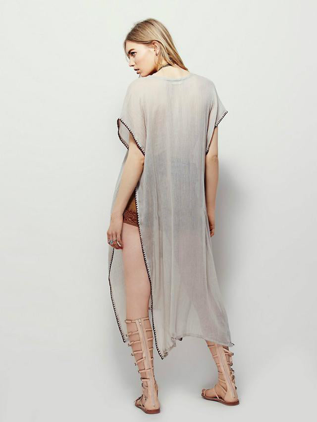 Robe d'été courte à manches courtes et fente brodée pour femme