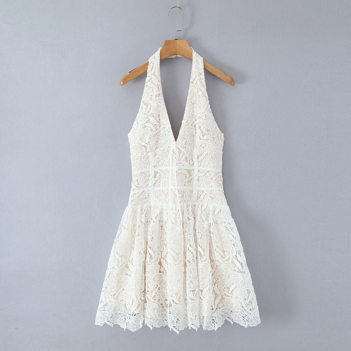 Robe classique sexy à décolleté plongeant en V, broderie crochet et dentelle, élégante robe trapèze à taille haute et dos nu