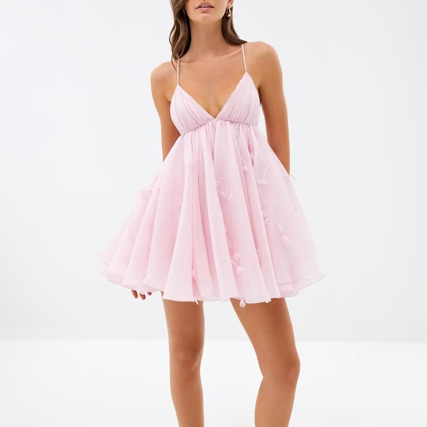 Robe courte bouffante sexy à bretelles fleuries pour femme, idéale pour l'été.