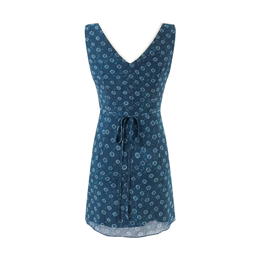 Robe d'été sans manches à col en V, patchwork d'organza et imprimé floral amincissant.