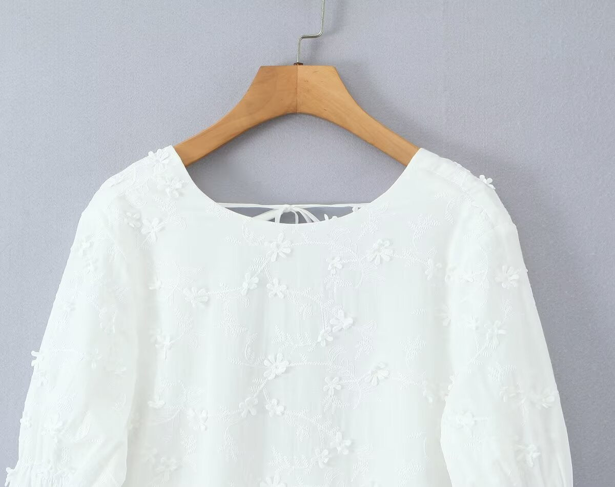 Robe à manches en forme de sabot de cheval, dos nu, broderie florale 3D tendance pour femme