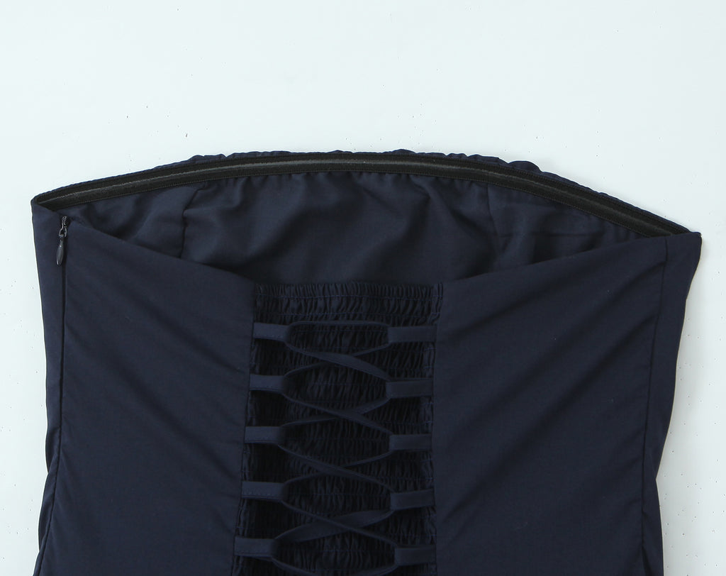 Robe bustier élégante et sexy à lacets, style rétro français, idéale pour des vacances élégantes et sexy.