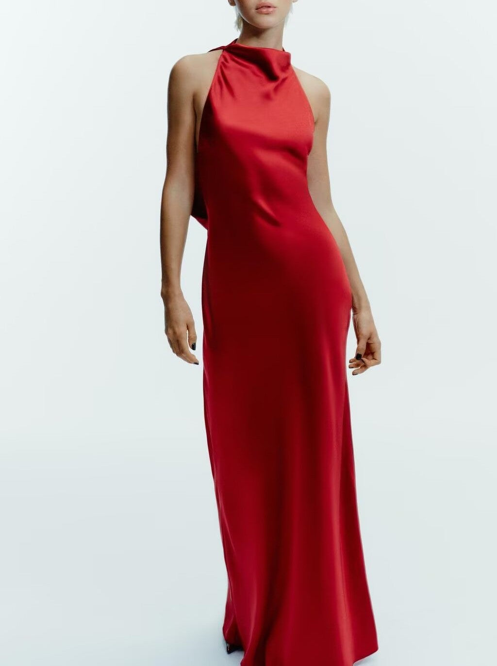Vestido largo burdeos ajustado sin mangas con cuello colgante y textura de satén de seda para mujer