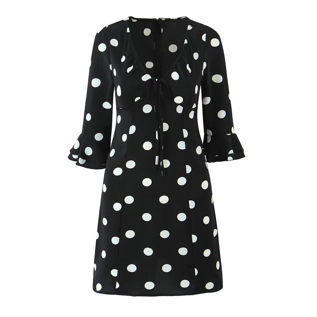 Robe à pois rétro française pour femme, col V, coupe ajustée, manches évasées, style trapèze.