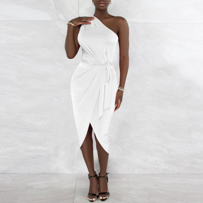 Vestido sexy sin mangas con cuello diagonal y abertura para mujer