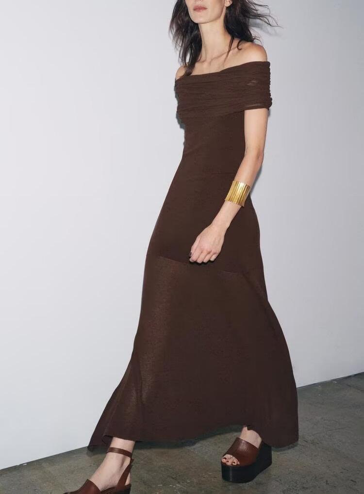 Vestido de punto con hombros descubiertos Summer Sense