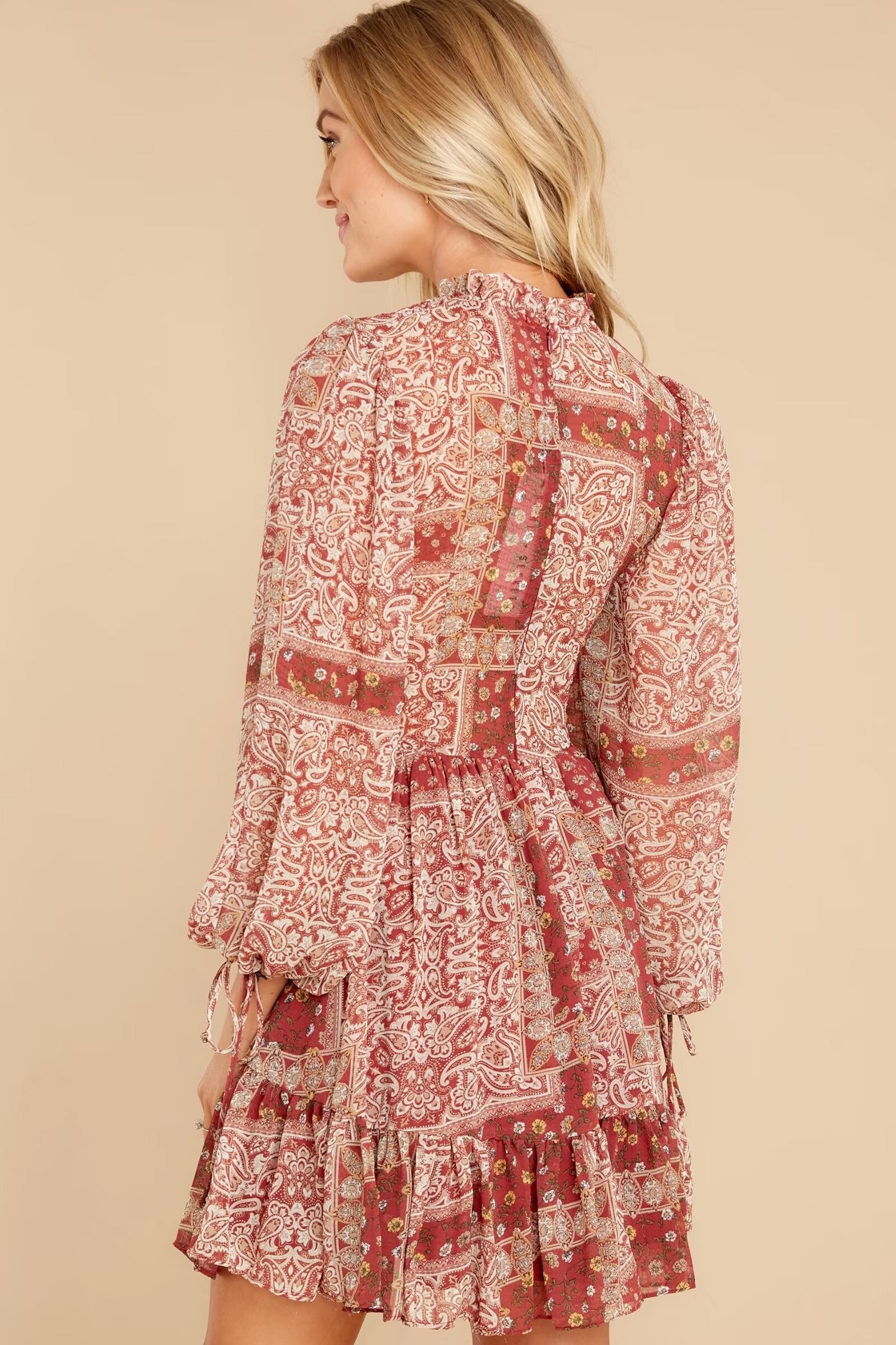 Vestido estampado de patchwork con puños de pajarita de imitación occidental para mujer