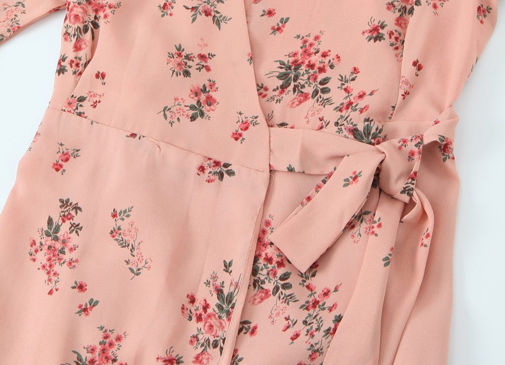 Robe courte imprimée florale française printanière, col en V, manches courtes à volants et laçage sur le ventre