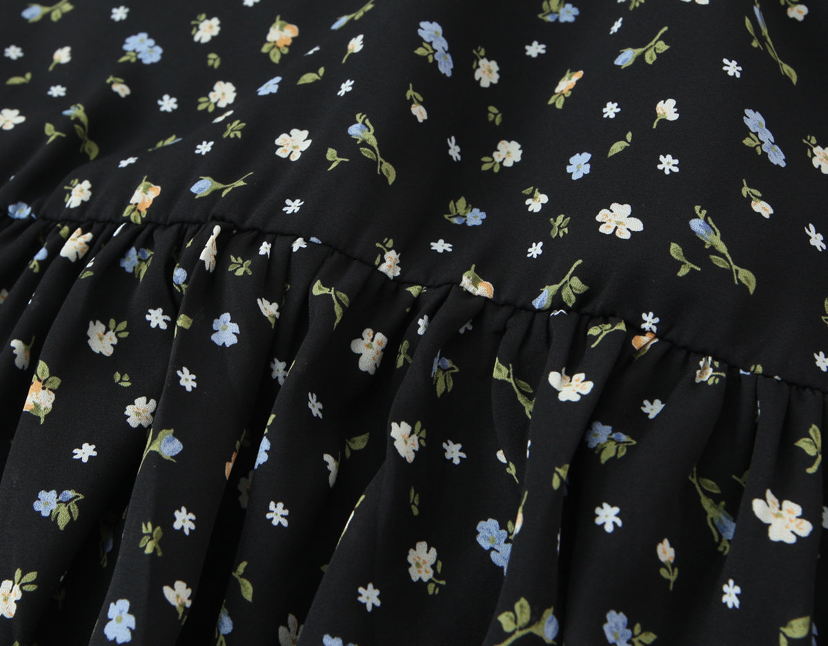 Robe longue à bretelles assorties, imprimée de fleurs françaises, taille cintrée et amincissante, idéale pour le printemps.
