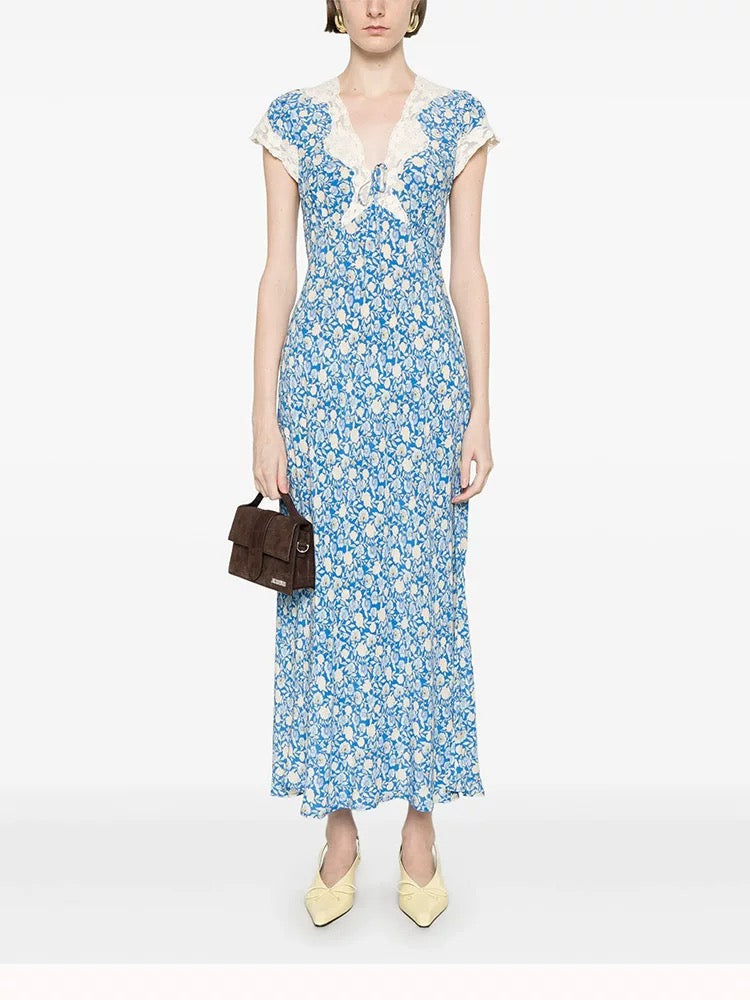 Robe élégante pour femme, style rétro français, avec dentelle et coutures tendance.