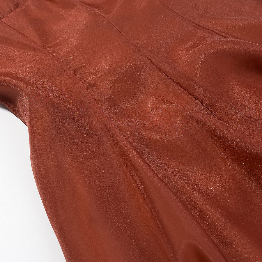 Vestido de mujer con tirantes bordados para la oficina