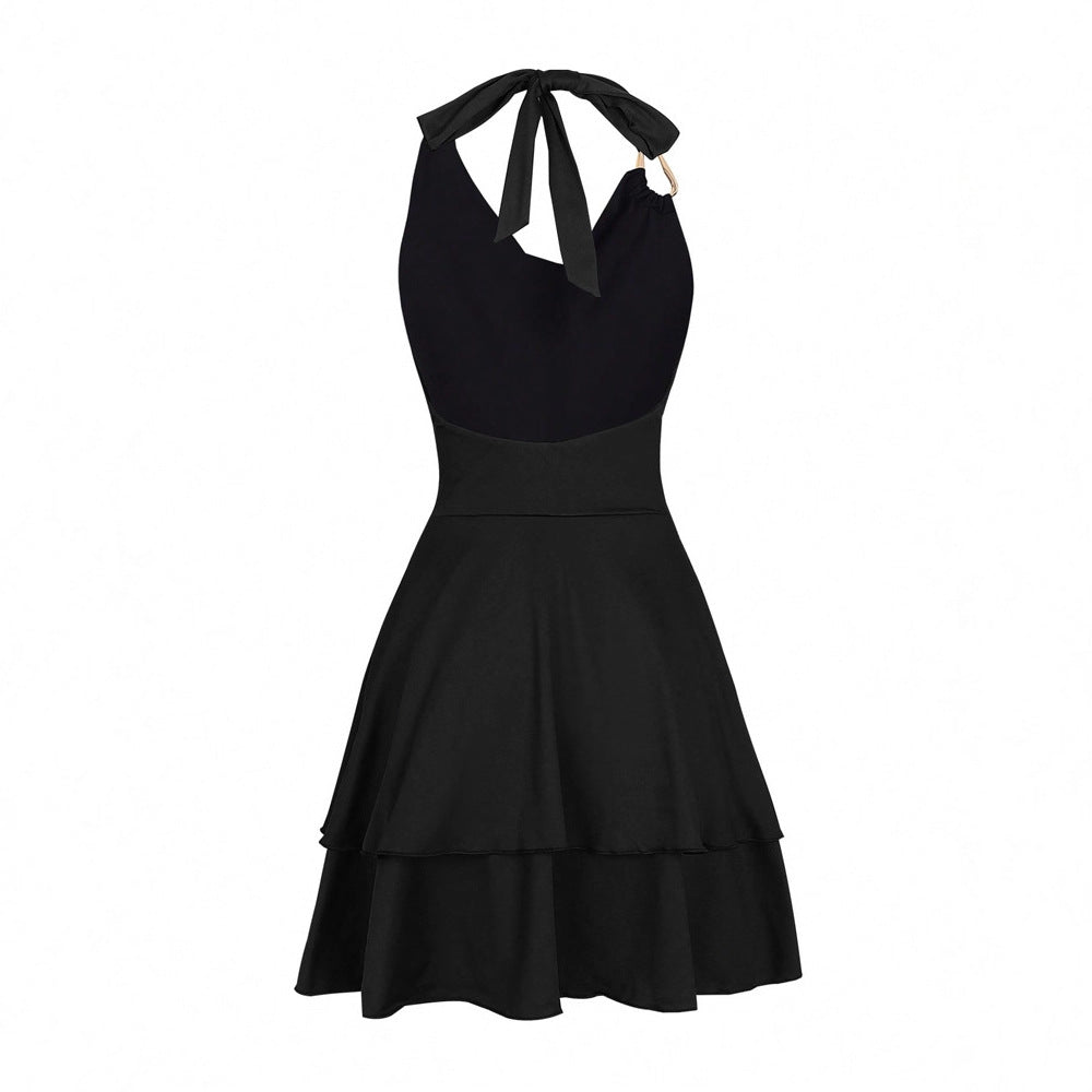 Robe sexy plissée dos nu à taille cintrée, effet amincissant et silhouette affinée. Vêtements pour femmes minces.