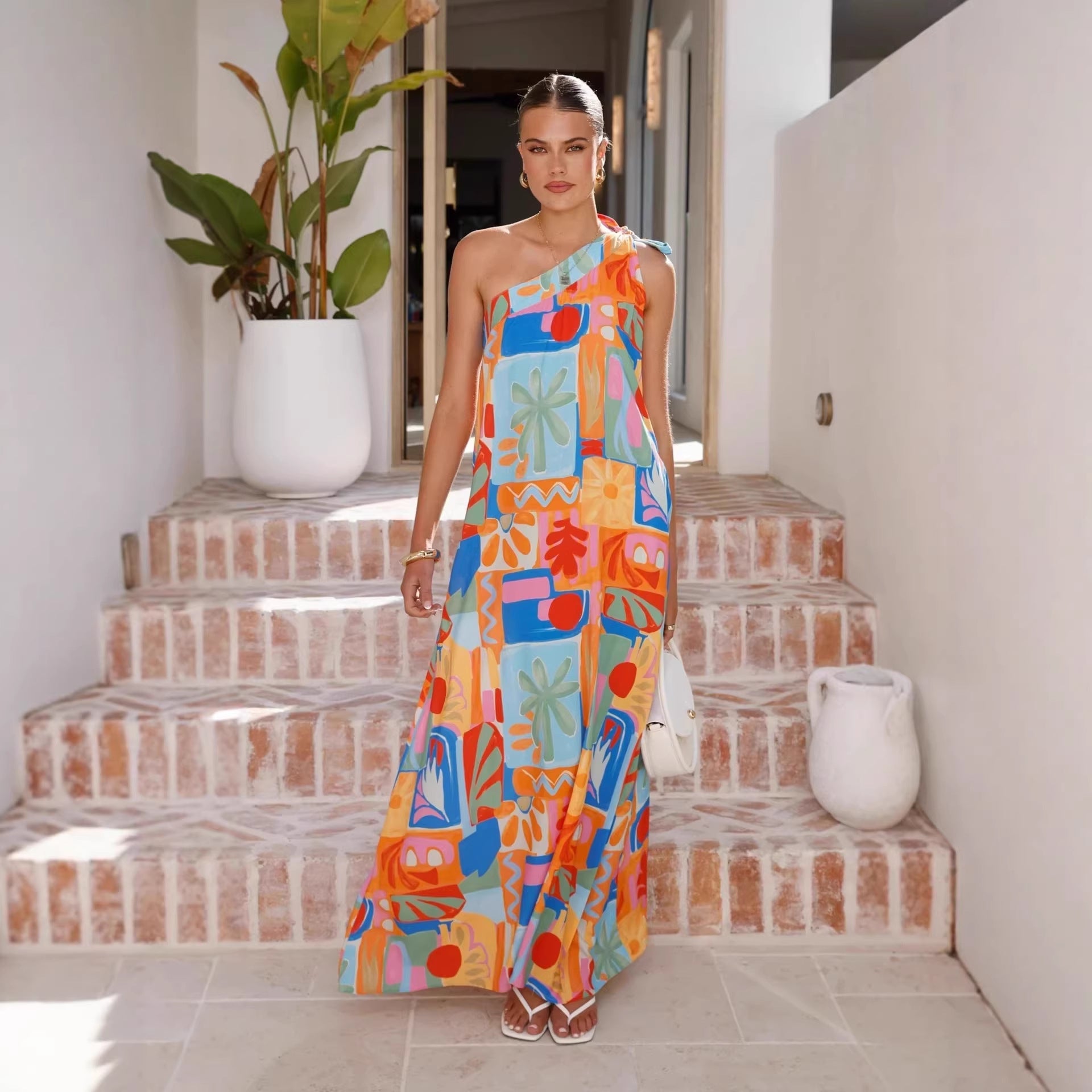 Robe d'été sexy à épaules dénudées et lacets, coupe ample et décontractée, idéale pour les vacances.