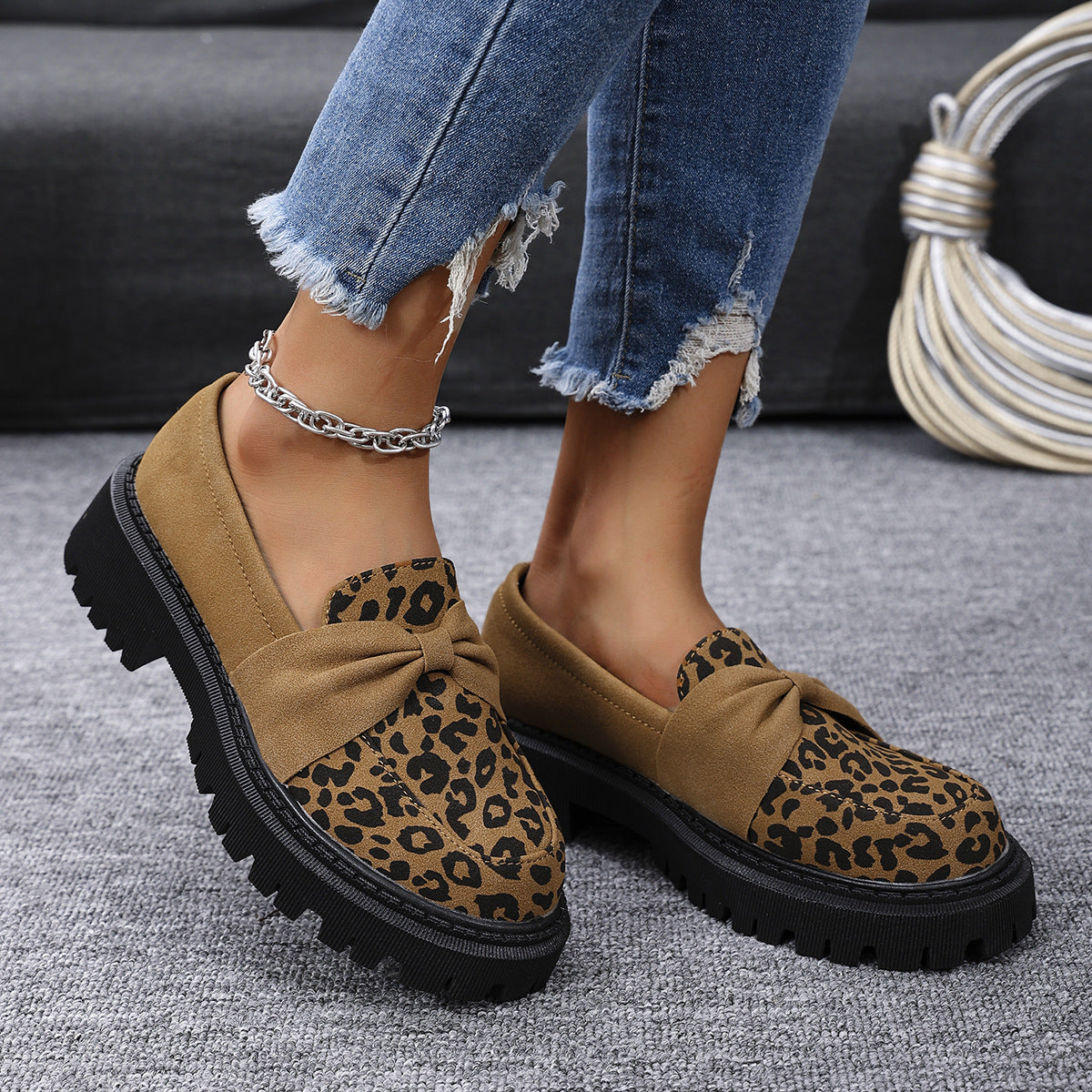 Leopard Print Color Matching Platform Shoes Women Retro Mid Mouth Slip on Loafers