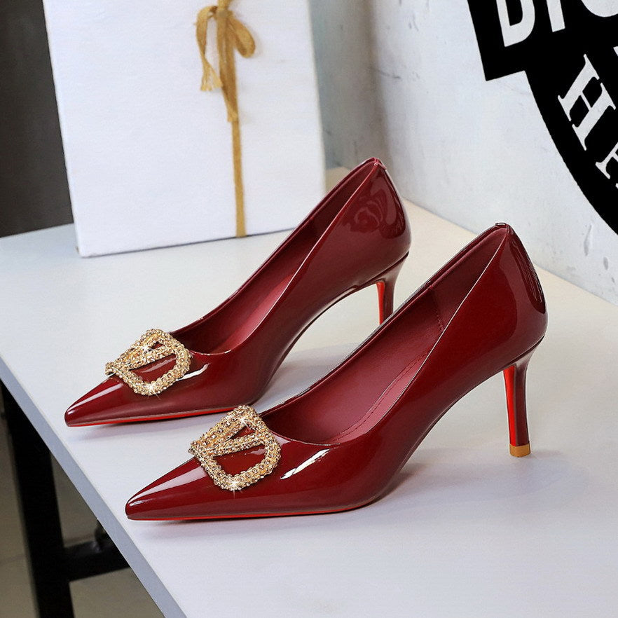 Sexy Red Background Gold Rhinestone V Buckle Pointed High Grade Patent Leather Stilettos Pumps Women