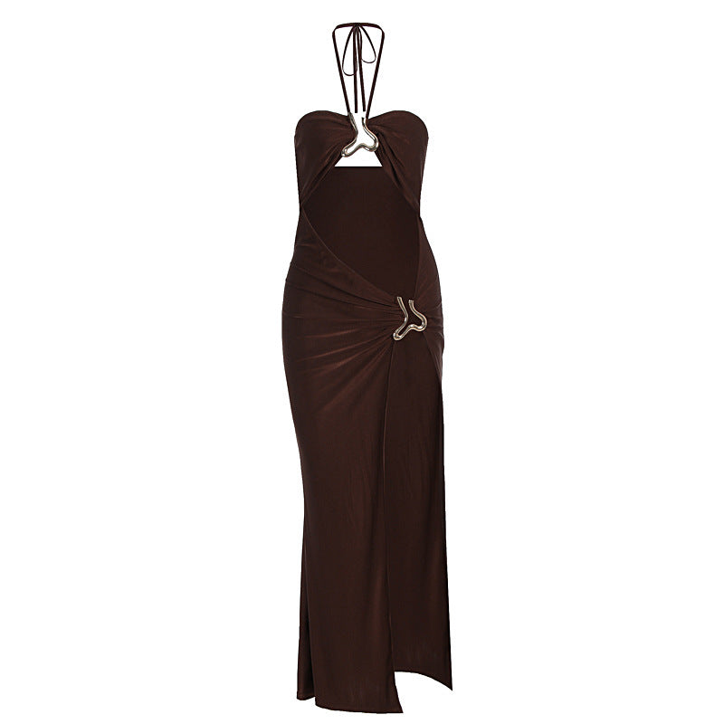 Robe d'été sexy à lacets, découpes et ornements métalliques pour femme