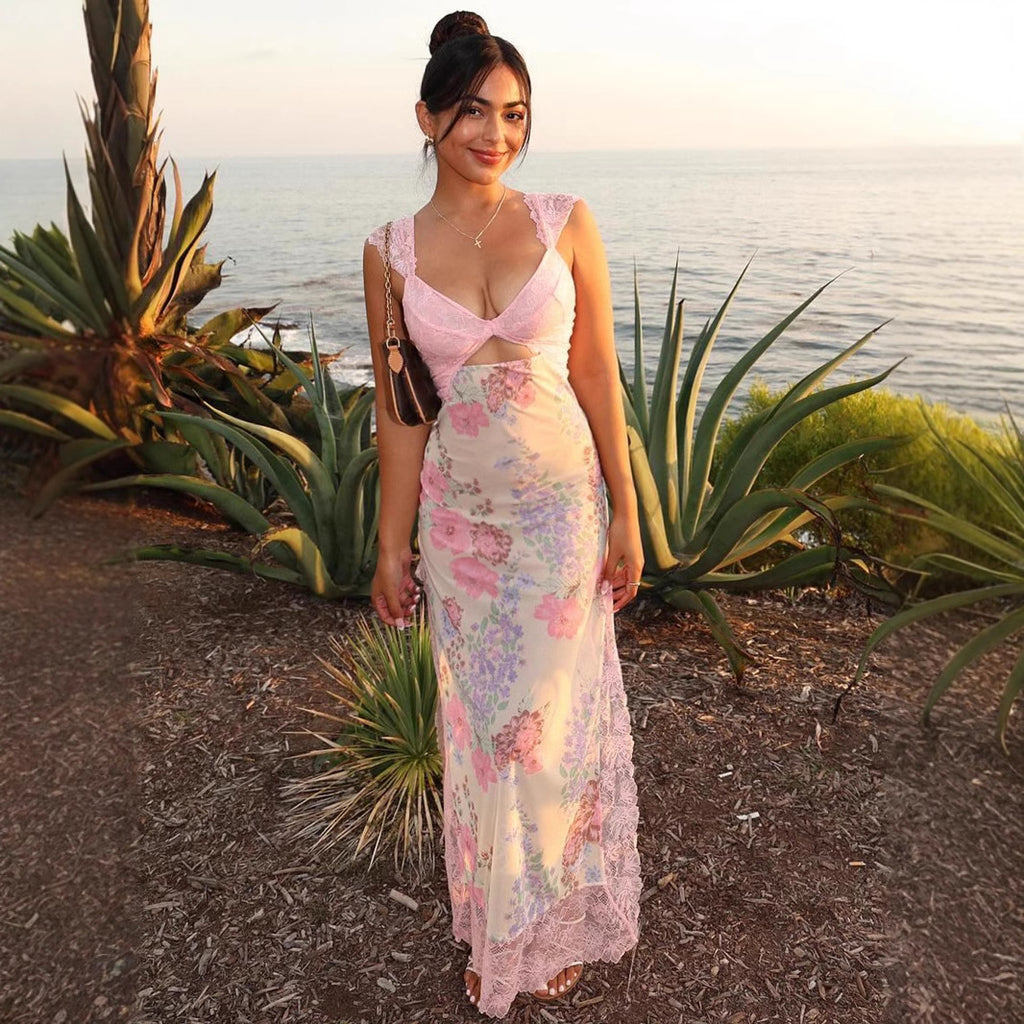 Vestido playero sexy con encaje y costuras estampadas, asimétrico e irregular, con abertura y tirantes.