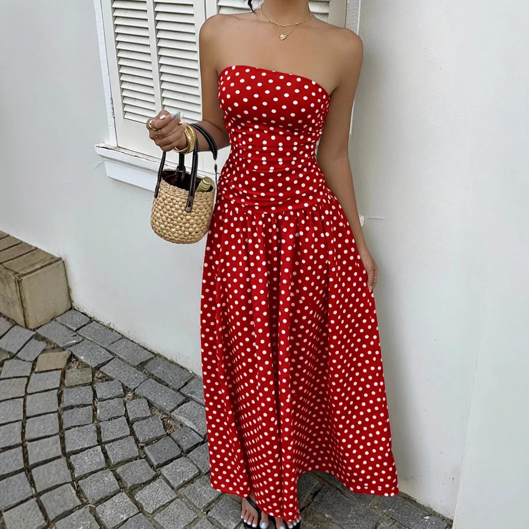 Robe de soirée élégante à pois, épaules dénudées, coupe trapèze, sexy et flatteuse pour le printemps et l'été.