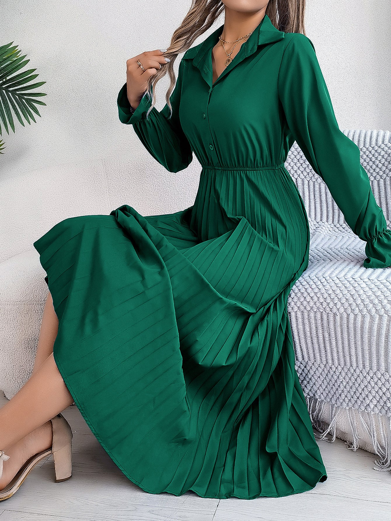 blackish green