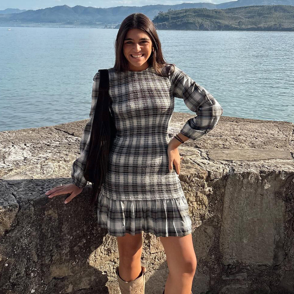 Women Plaid Pleated Casual Long Sleeved Dress Contrast Color round Neck Pleated Dress