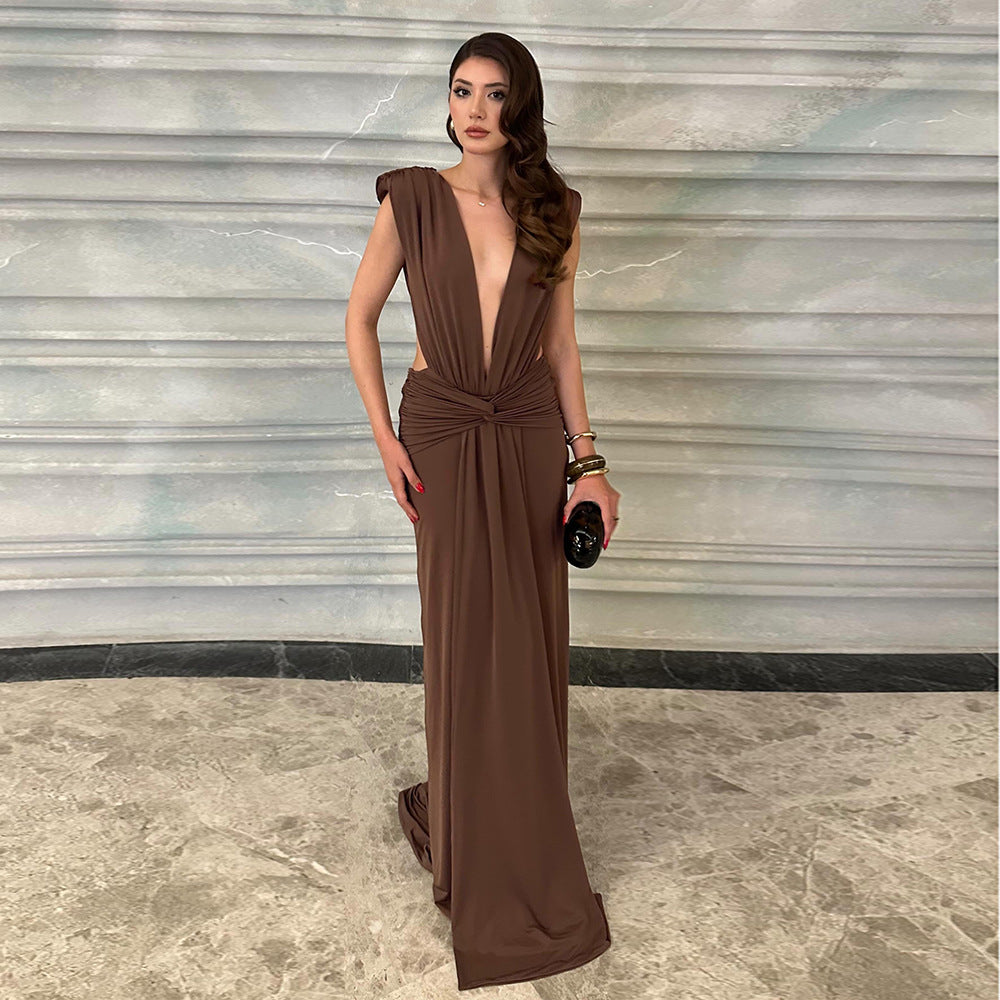 Robe sexy marron à plis torsadés sans manches et décolleté plongeant en V pour femme