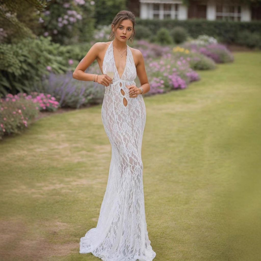 Robe de vacances sexy en dentelle dos nu ajouré à bretelles croisées, décolleté plongeant en V et coupe ajustée, transparente