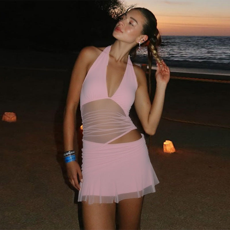 Vestido corto halter con escote en V profundo y costuras de malla calada para mujer
