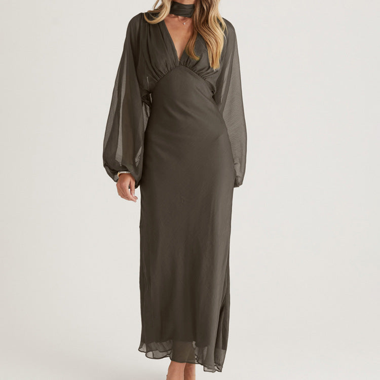 Vestido plisado elegante para mujer, diseño otoñal, con cuello en V y manga larga, estilo maxi estrecho.