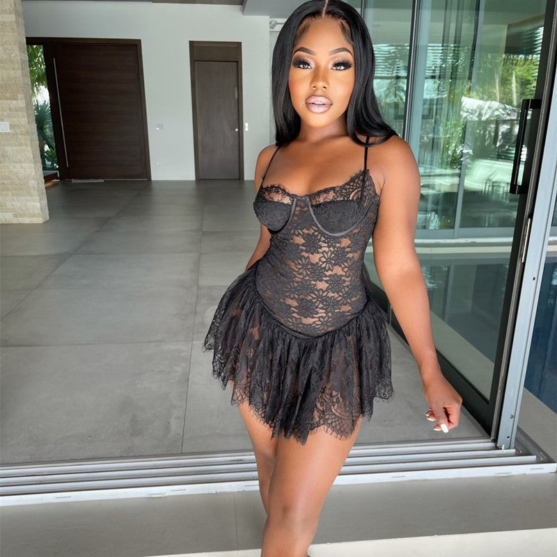 Robe courte sexy sans manches à bretelles et dentelle cils pour femmes