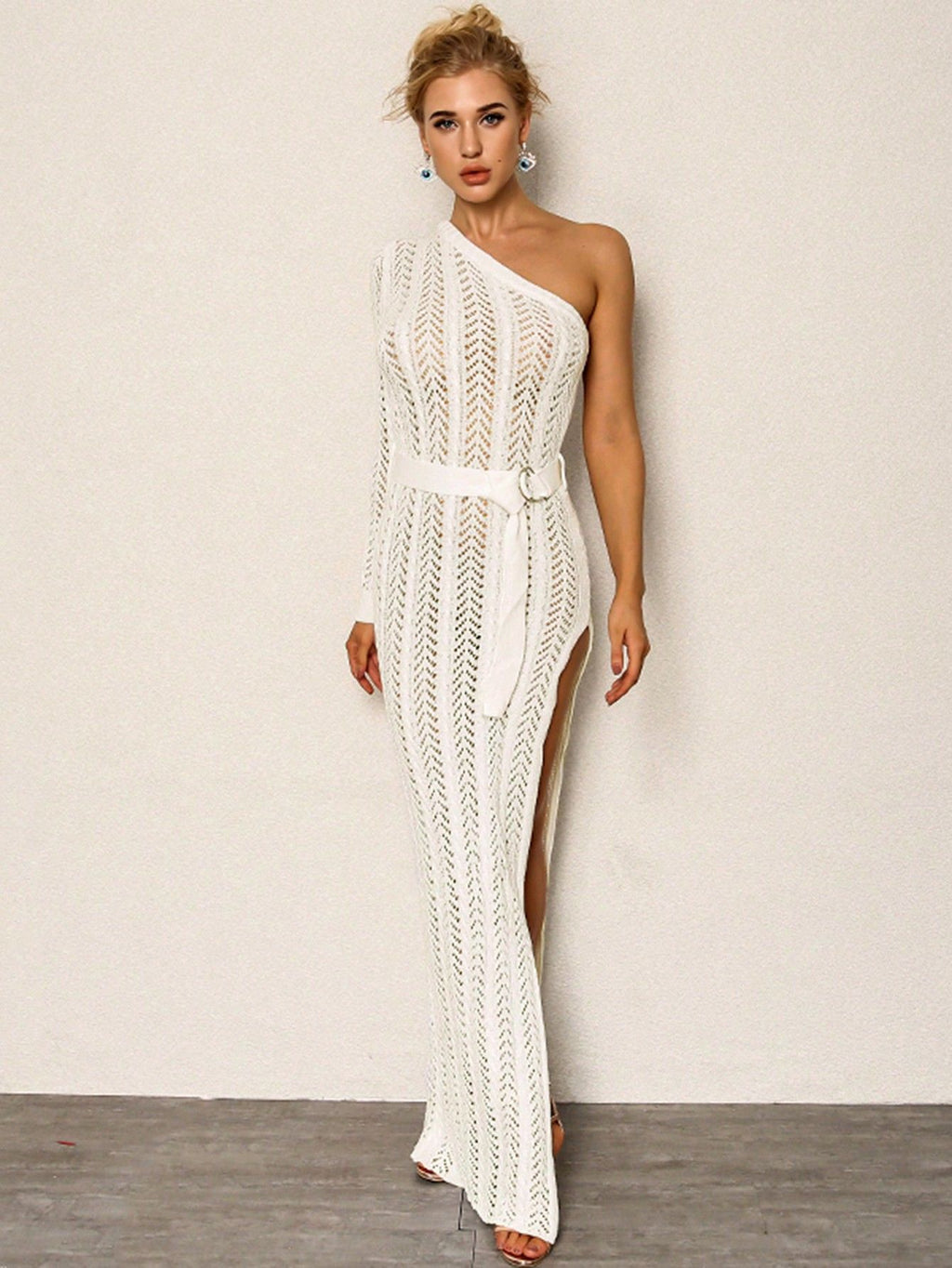 Robe pull à découpes et manches courtes fendues pour femme