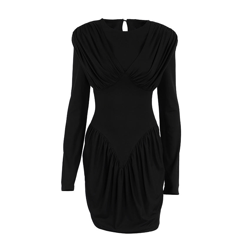 Robe noire élégante Niche, taille cintrée, collection printemps femme