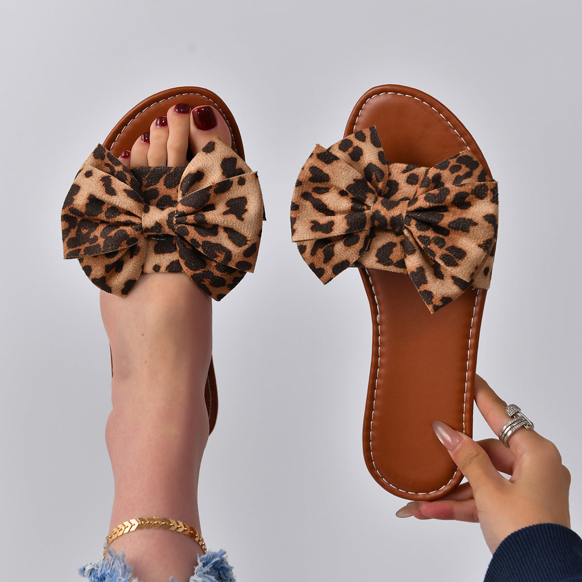 Leopard Bow Slippers Women Lightweight Flat Vacation Beach Sandals
