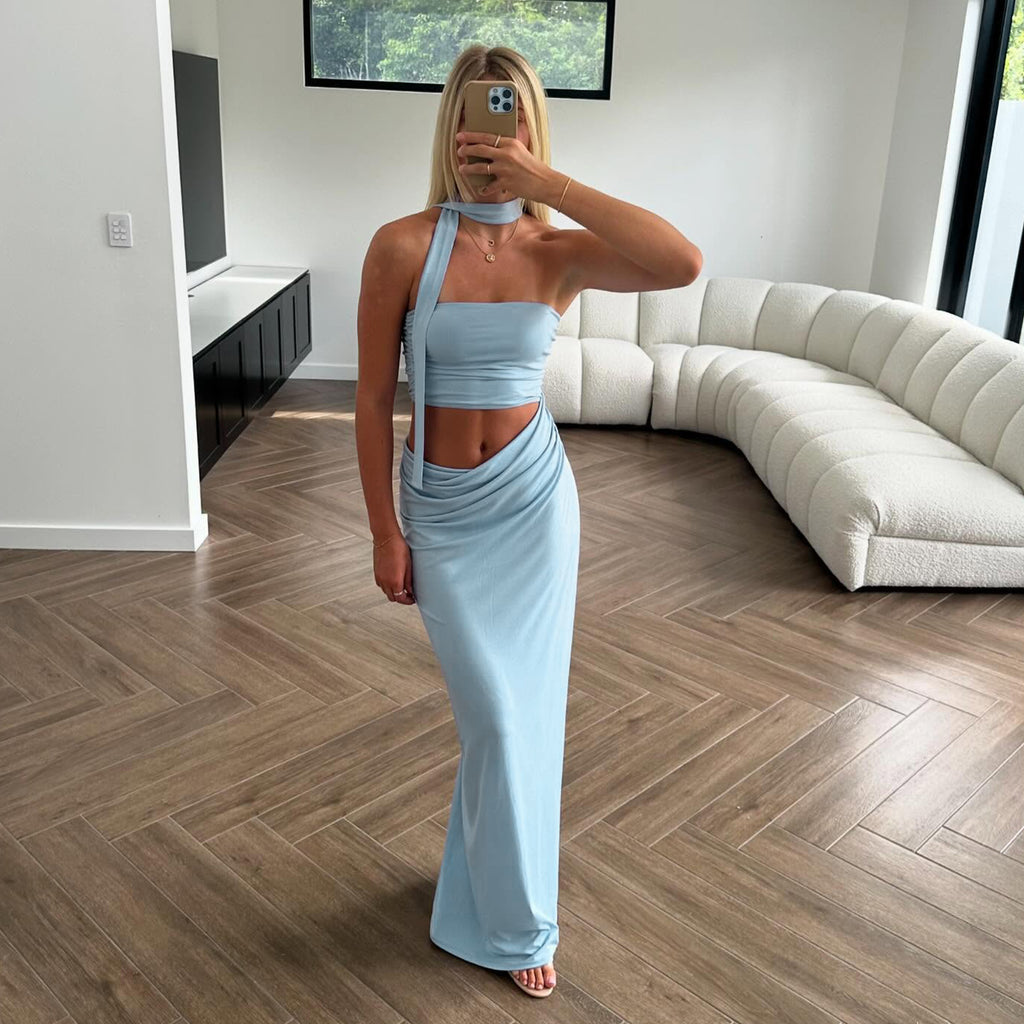 Robe longue moulante plissée sexy à bustier, style fourreau, pour un look streetwear affirmé.