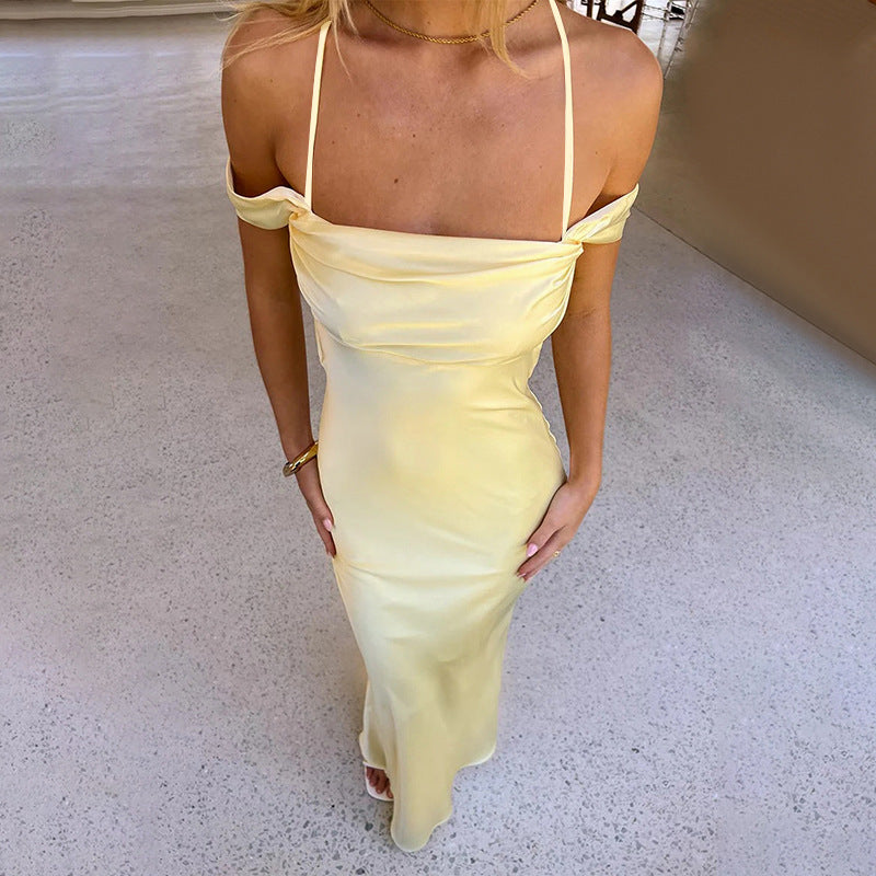 Vestido de noche sexy con tirantes de satén y hombros descubiertos