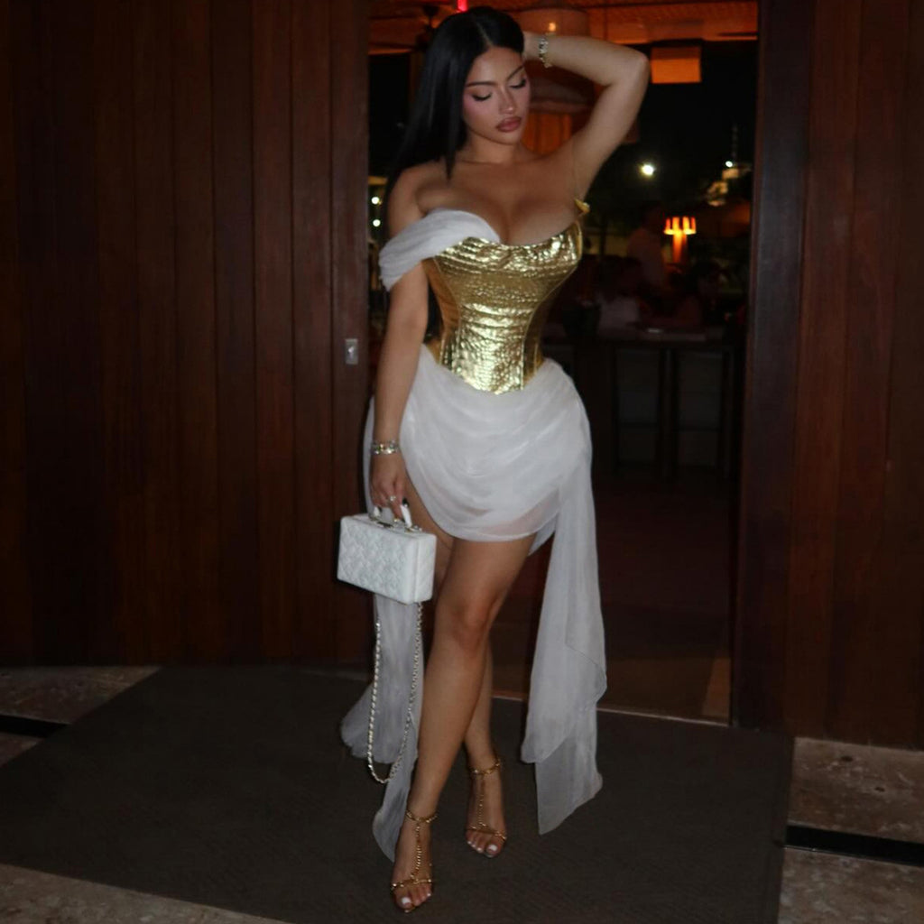 Vestido sexy de primavera para mujer con cinta y costuras de malla con superficie brillante dorada