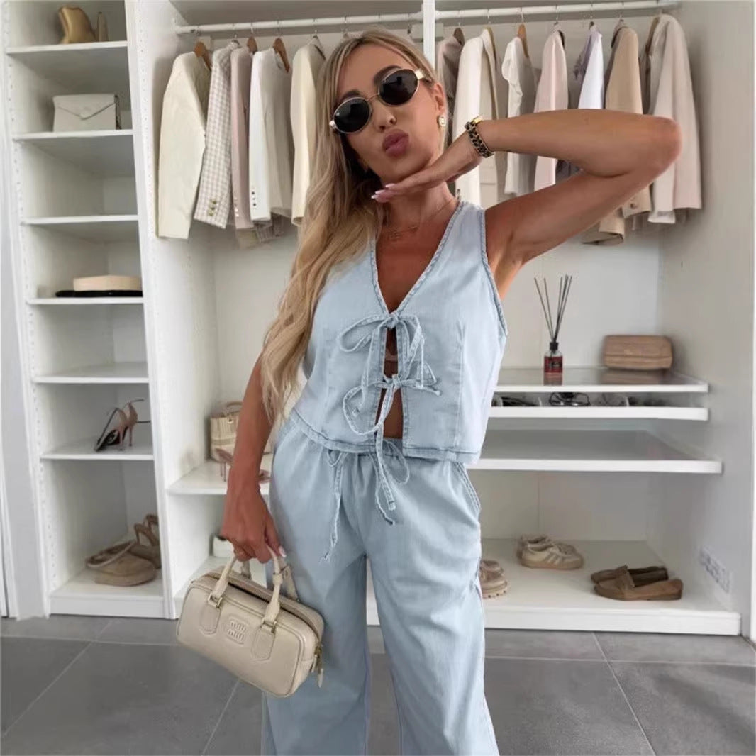 Ensemble en denim printemps-été pour femme : débardeur sans manches à lacets et jean large à lacets.