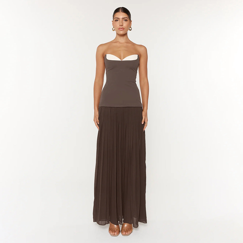 Vestido tubo plisado con hombros descubiertos y volantes en color blanco y café a juego para mujer