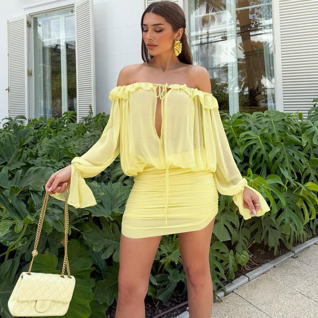 Robe d'automne pour femme, sexy, épaules dénudées, découpes ajourées, ceinture nouée, couleur unie, coupe ajustée, sac banane