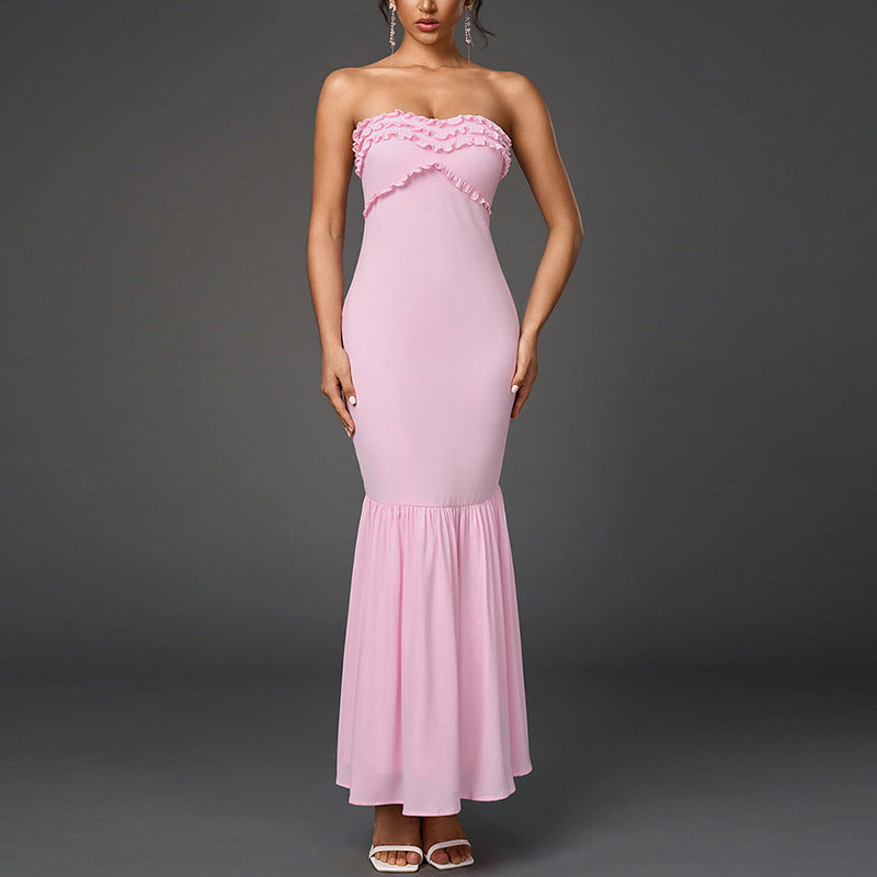 Vestido tubo de gasa sexy con espalda descubierta y orejas de madera con costura fruncida en la cadera