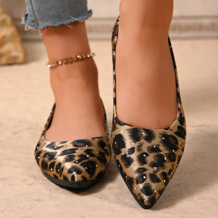 Leopard Print Shallow Mouth Flat Pumps Women Four Seasons All Matching Pointed Toe Rhinestone Lazy Work Shoes