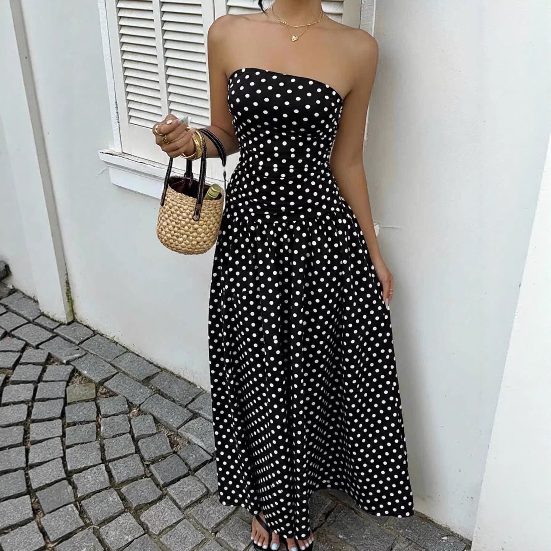 Robe de soirée élégante à pois, épaules dénudées, coupe trapèze, sexy et flatteuse pour le printemps et l'été.