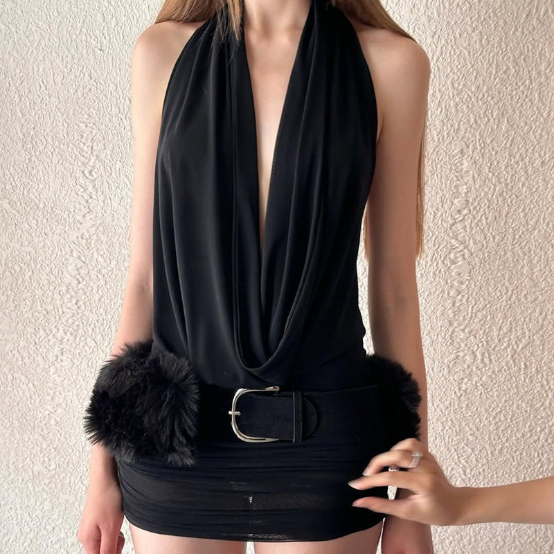Conjunto de dos piezas de vestido de malla a juego con escote halter, escote en V profundo y espalda descubierta con huecos en la cadera